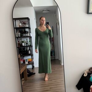 Green Long Sleeve Maxi Dress